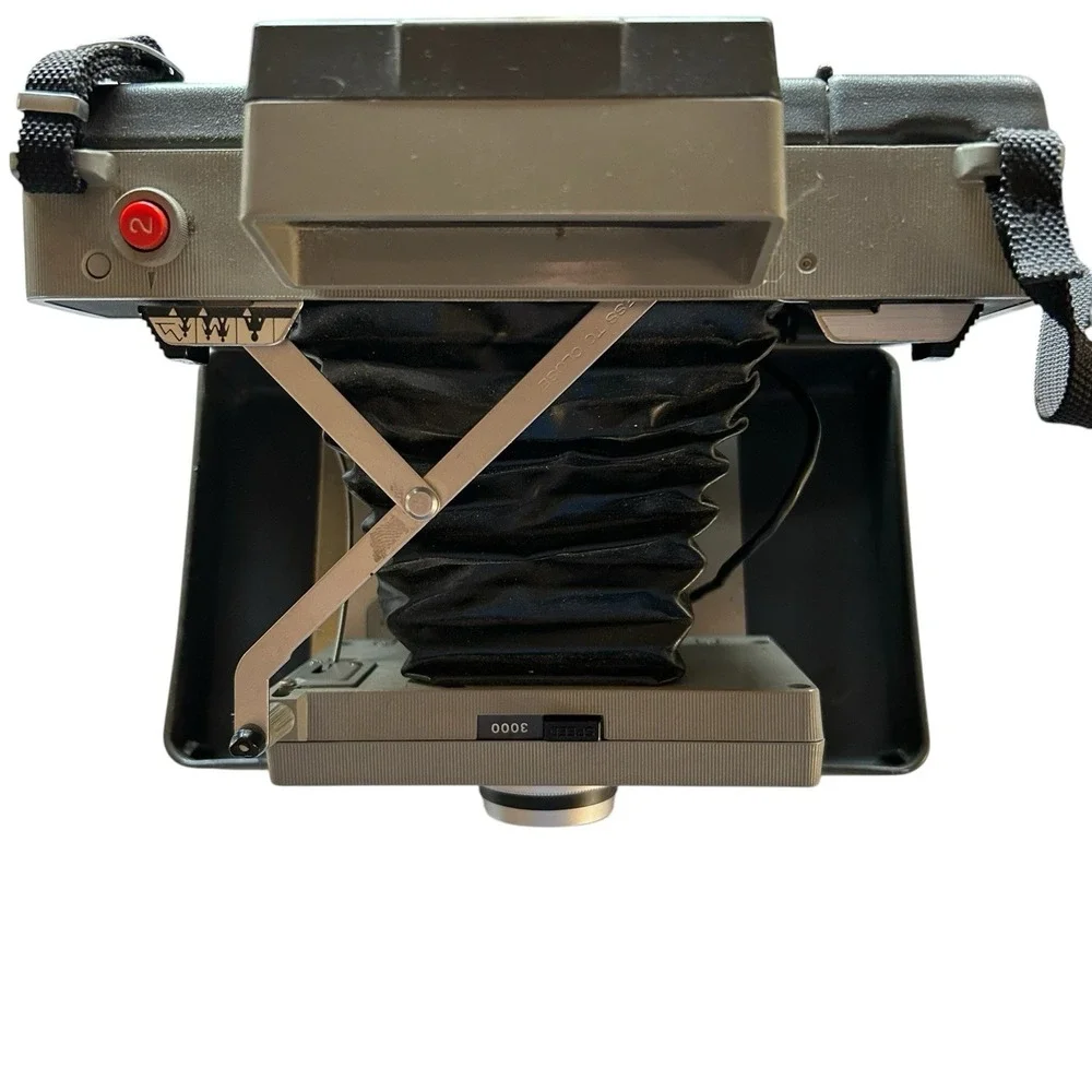 Vintage Polaroid Land Camera 330 Plus‎ Cold Clip Untested